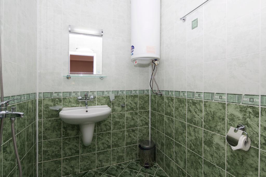Red House Guest House Nesebar Rom bilde